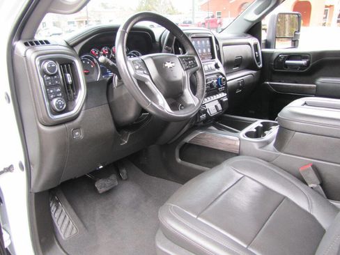 Used 2022 Chevrolet Silverado 3500 LTZ w/ LTZ Convenience Package image 20