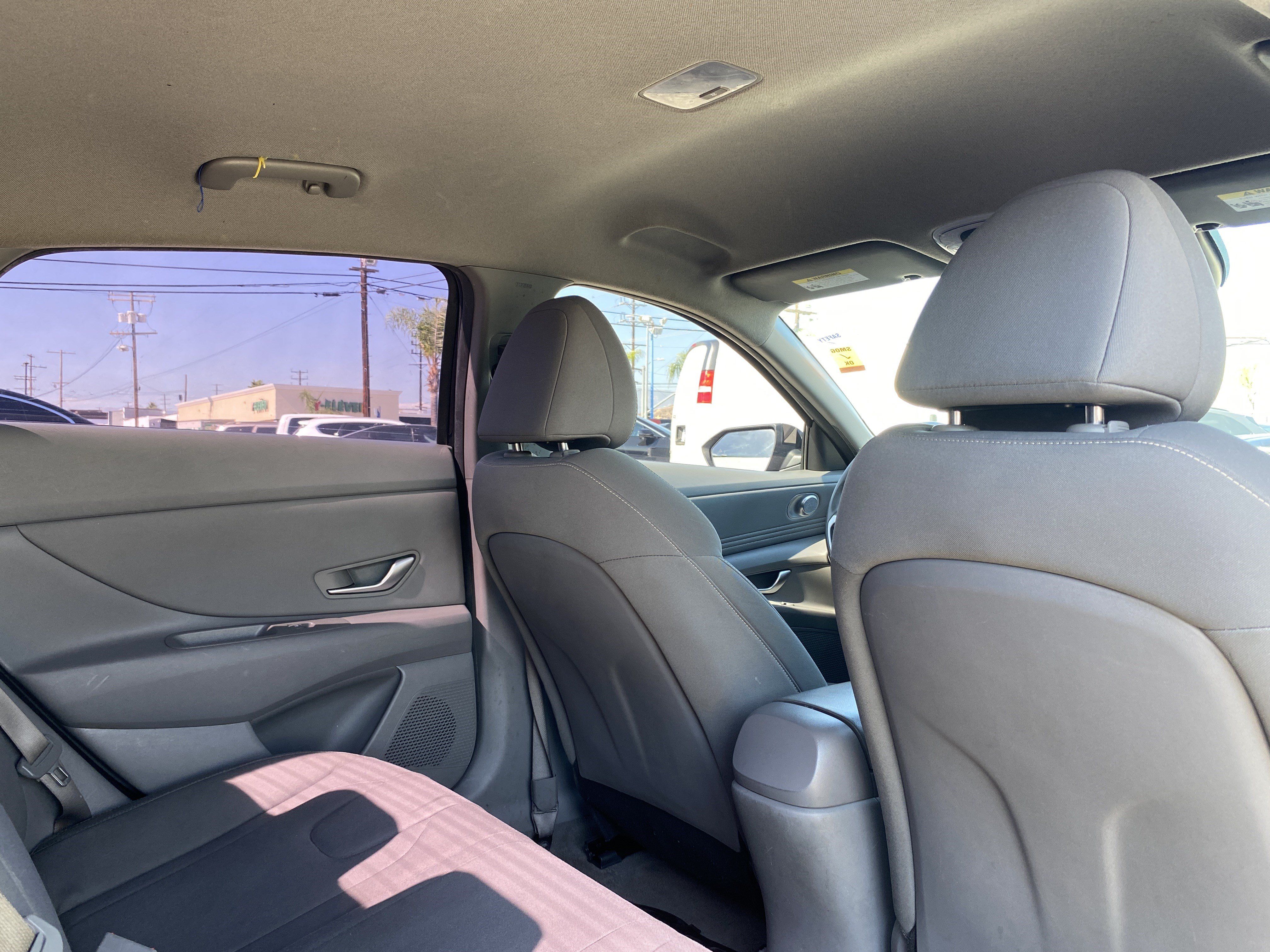 Used 2022 Hyundai Elantra SEL w/ Convenience Package FWD image 22