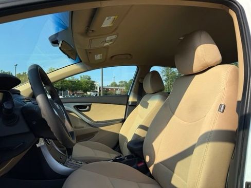 Used 2013 Hyundai Elantra GLS FWD image 23