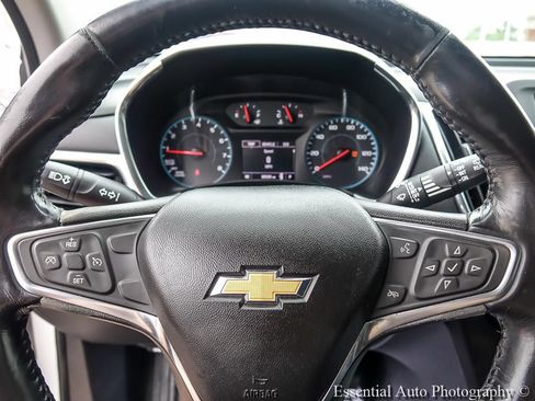 Used 2018 Chevrolet Equinox LT FWD image 14