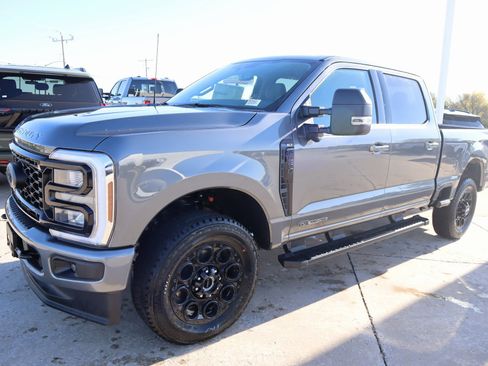 New 2026 Ford F250 XLT w/ XLT Premium Package image 12