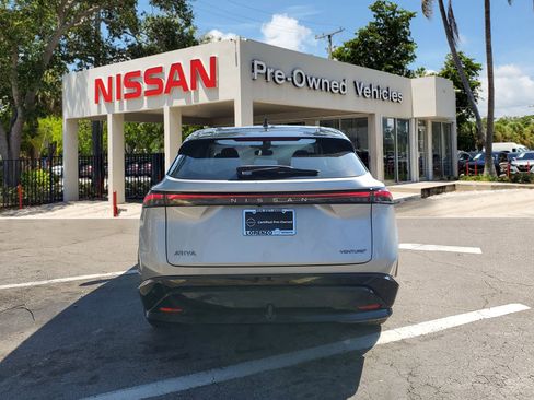 Certified 2023 Nissan Ariya FWD image 5