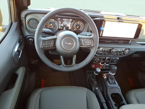New 2026 Jeep Gladiator Mojave AWD/4WD image 13