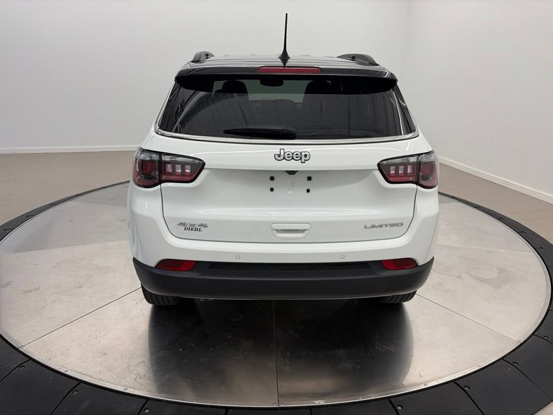 Used 2024 Jeep Compass Limited AWD/4WD image 4
