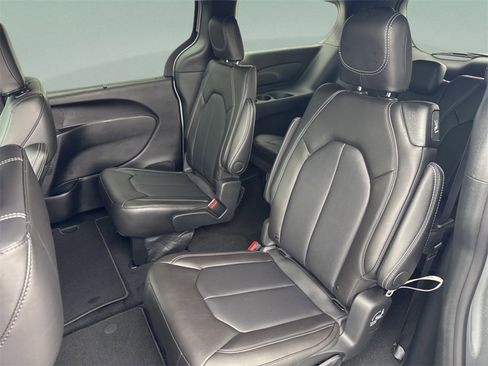 New 2026 Chrysler Voyager LX image 10