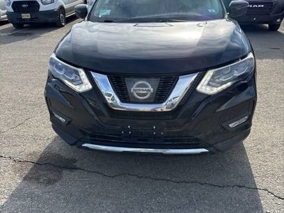 Used 2017 Nissan Rogue SL w/ SL Premium Package