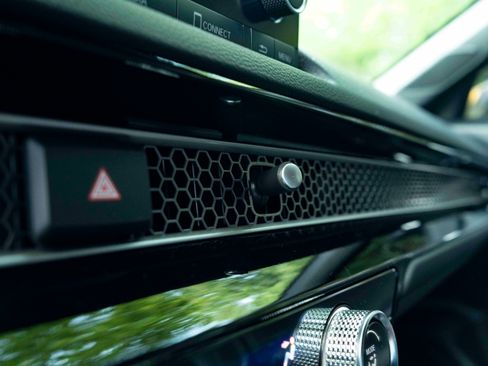 Certified 2025 Honda Civic Sport image 32