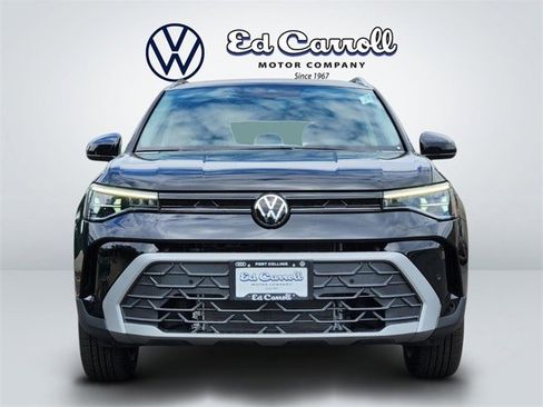 New 2025 Volkswagen Taos SE image 3