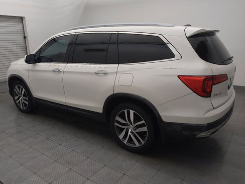 Used 2018 Honda Pilot Elite image 3