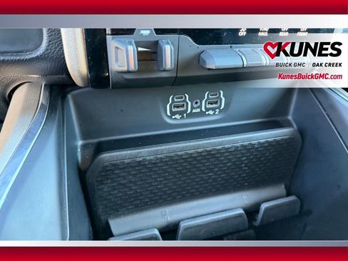 Used 2024 RAM 2500 Laramie image 20