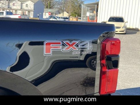 New 2026 Ford F250 Lariat w/ Chrome Package image 20