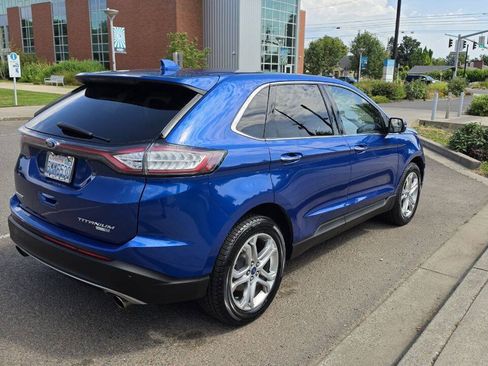 Used 2018 Ford Edge Titanium AWD/4WD image 5