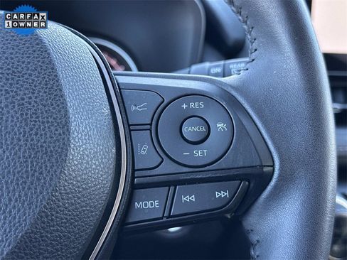 Used 2023 Toyota RAV4 XLE Premium image 20