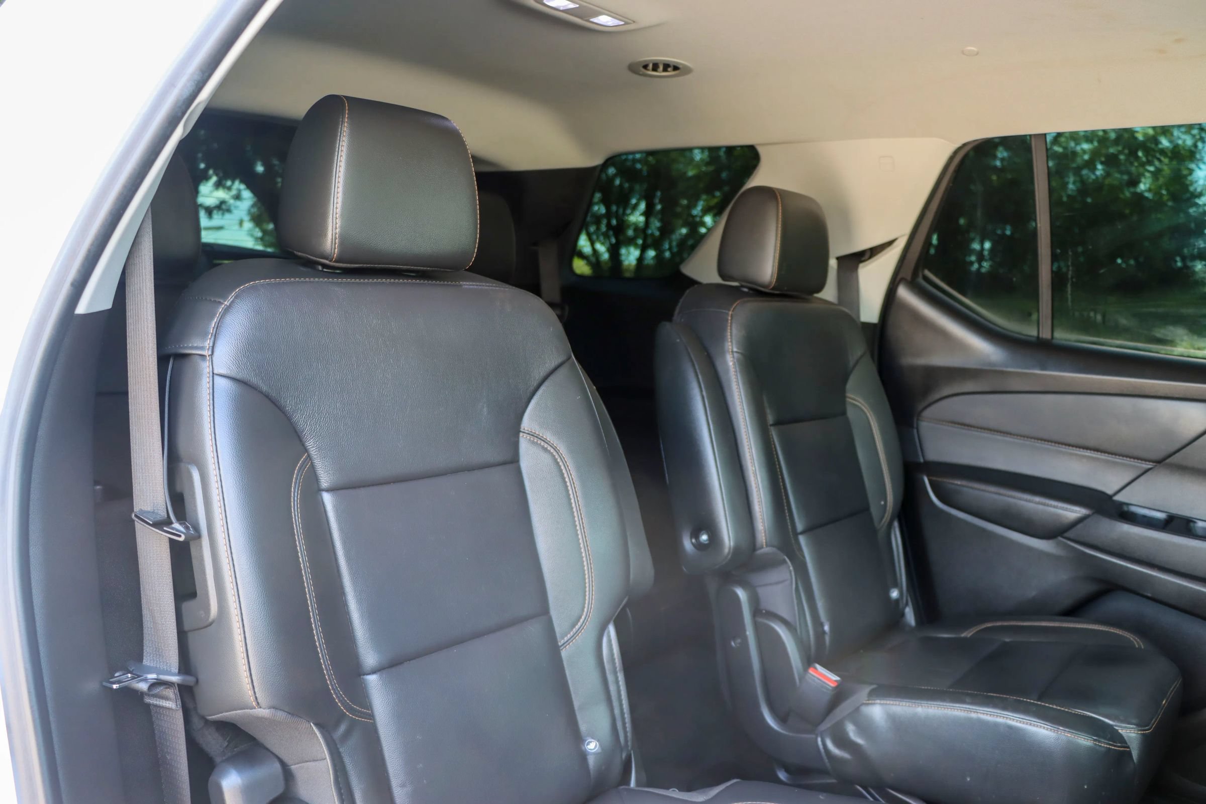 Used 2020 Chevrolet Traverse RS w/ LPO, Floor Liner Package FWD image 22
