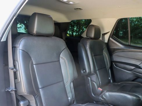 Used 2020 Chevrolet Traverse RS w/ LPO, Floor Liner Package FWD image 22