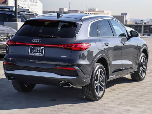 New 2025 Audi Q5 Premium image 4