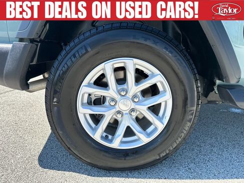 Used 2023 Jeep Wrangler Sport AWD/4WD image 29