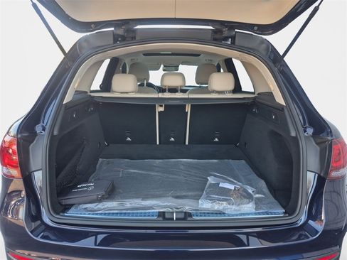 Used 2022 Mercedes-Benz GLC 300 4MATIC image 23