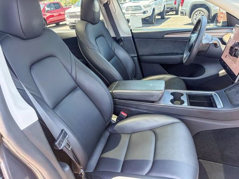 Used 2023 Tesla Model Y 2WD image 35