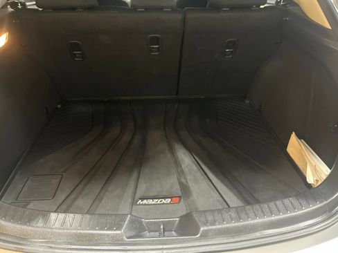 Used 2014 MAZDA MAZDA3 i Touring w/ Moonroof Package 1 FWD image 27