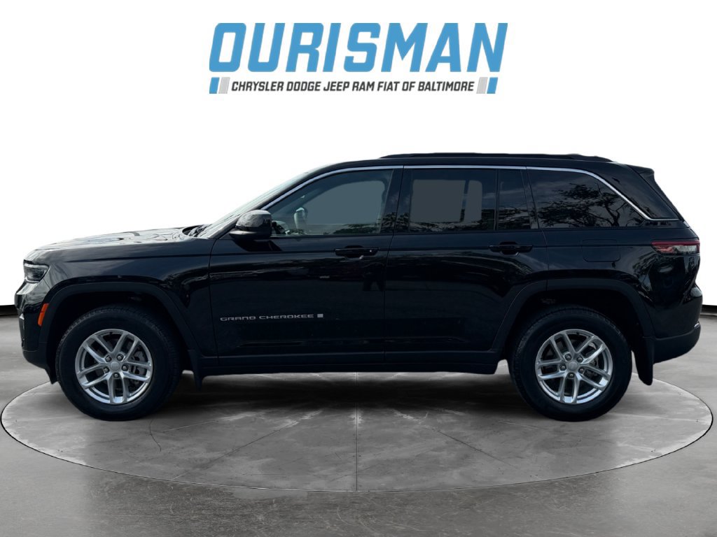 Used 2026 Jeep Grand Cherokee Laredo X AWD/4WD image 3