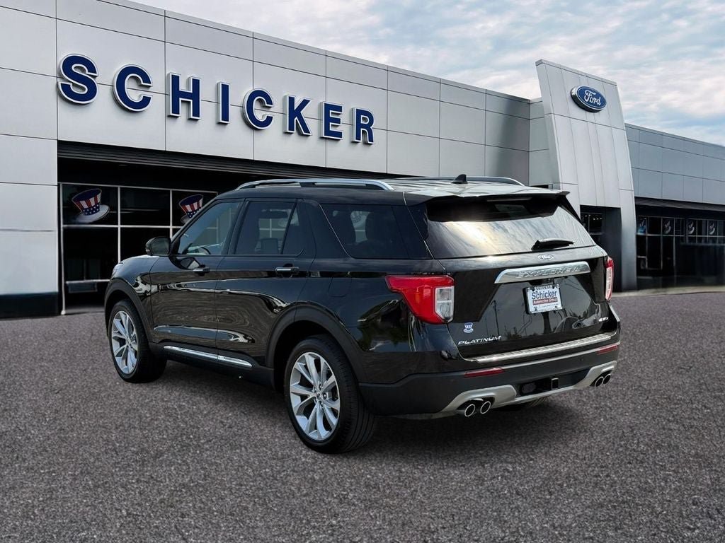 Used 2023 Ford Explorer Platinum w/ Technology Package AWD/4WD image 3