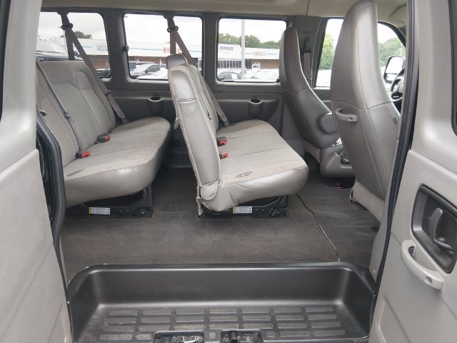 Used 2025 GMC Savana 3500 LT w/ LT Preferred Equipment Group RWD image 12