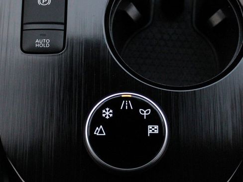 Certified 2023 Nissan Rogue Platinum w/ Platinum Premium Package image 42