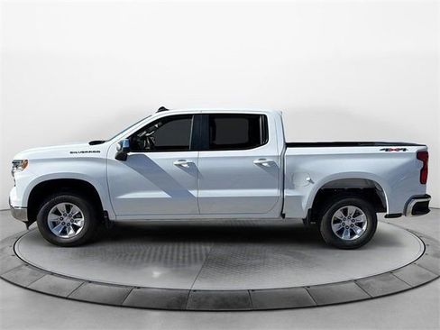Used 2025 Chevrolet Silverado 1500 LT image 4