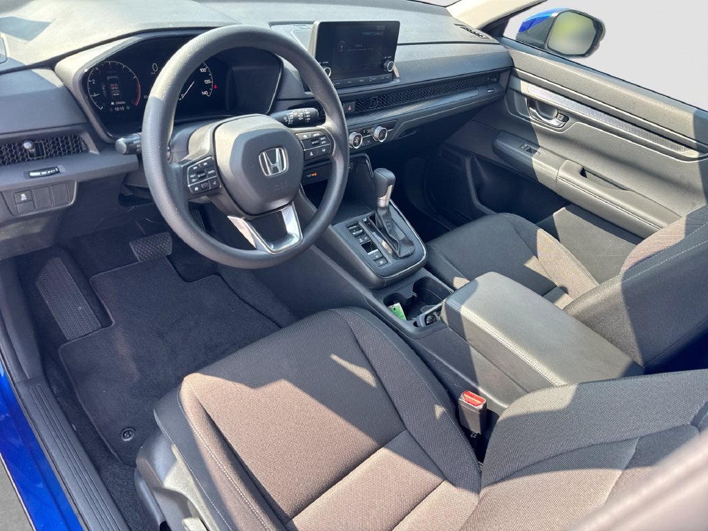 Used 2025 Honda CR-V LX image 14