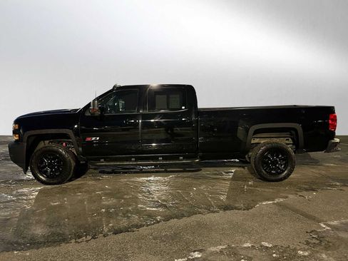 Used 2019 Chevrolet Silverado 2500 LTZ w/ Duramax Plus Package image 6
