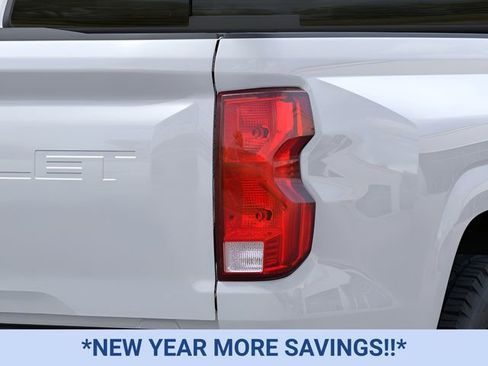 New 2026 Chevrolet Colorado W/T image 11