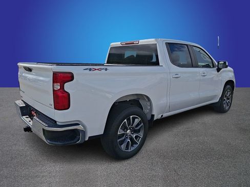 Used 2023 Chevrolet Silverado 1500 LT AWD/4WD image 4