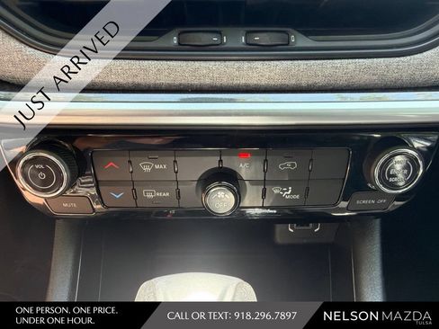 Used 2022 Jeep Compass Latitude AWD/4WD image 12