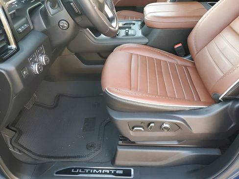 Used 2024 GMC Sierra 1500 Denali Ultimate image 32