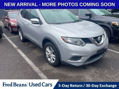Used 2016 Nissan Rogue SV w/ SV Moonroof Package AWD/4WD image 1