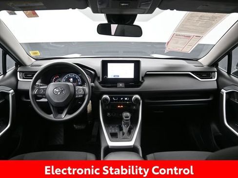 Certified 2025 Toyota RAV4 LE AWD/4WD image 14