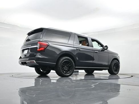 Certified 2023 Ford Expedition Max Platinum image 32