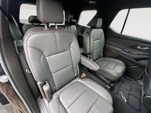 Certified 2023 Chevrolet Traverse RS image 32