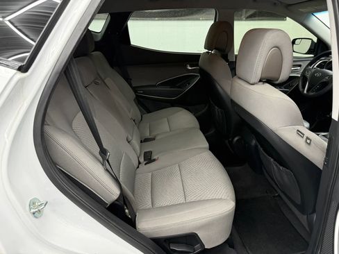 Used 2017 Hyundai Santa Fe Sport AWD/4WD image 9