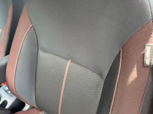 Used 2020 Nissan Versa SR FWD image 7