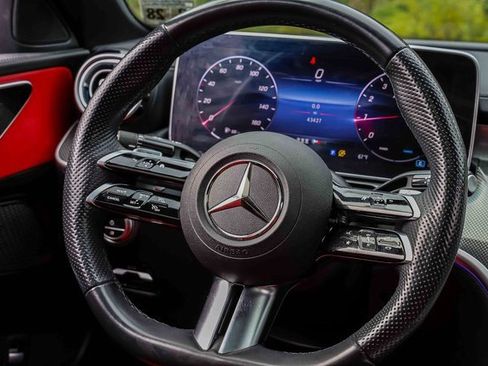 Used 2023 Mercedes-Benz C 300 4MATIC Sedan image 11