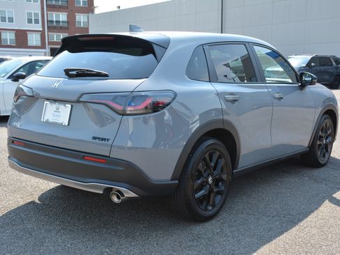 Certified 2024 Honda HR-V Sport image 4