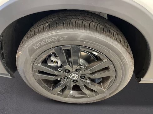New 2026 Honda HR-V Sport image 11