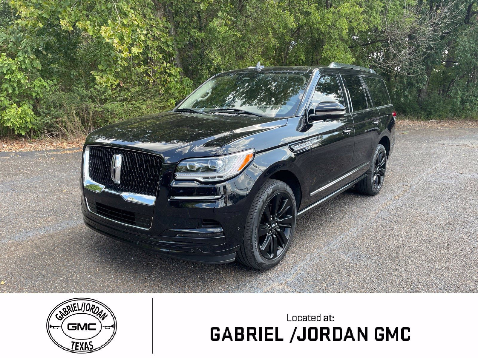 Used 2024 Lincoln Navigator Reserve AWD/4WD image 1