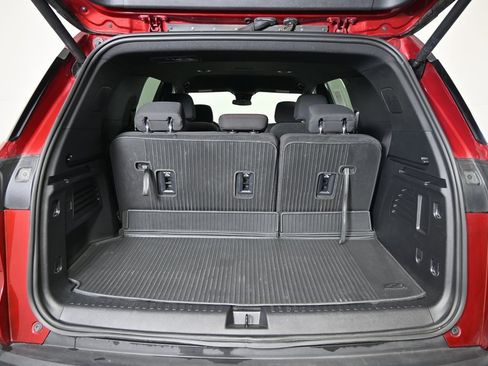 Used 2024 Chevrolet Traverse Z71 image 17