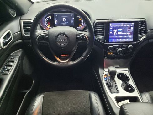Used 2019 Jeep Grand Cherokee Altitude AWD/4WD image 22