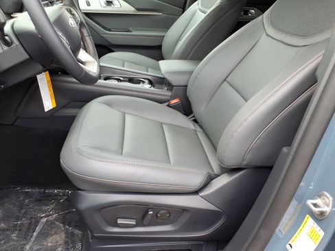 New 2026 Ford Explorer Active AWD/4WD image 13