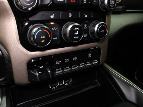Used 2023 RAM 2500 Laramie w/ Safety Group AWD/4WD image 41