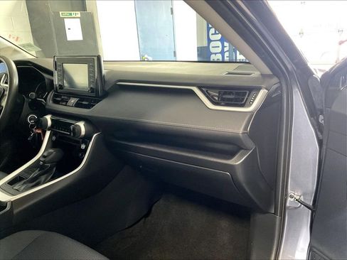 Used 2019 Toyota RAV4 LE w/ All Weather Liner Package AWD/4WD image 13